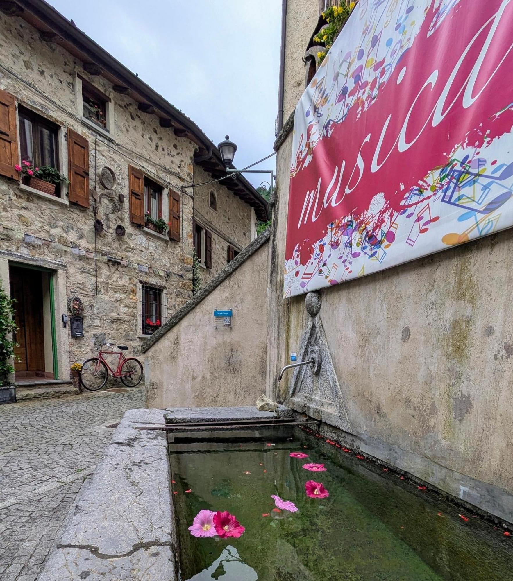 B&B Piccolo Tibet Lavenone Exterior foto